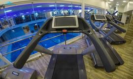 تصاویر سالن بدنسازی استخر باغ شاطر دربند تهران