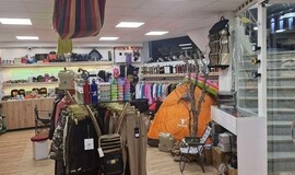 تصویر فروشگاه لوازم ورزشی شهر ورزش کرمانشاه (شعبه ۳)
