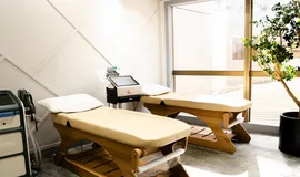 گالری باشگاه بدنسازی اینشیپ بادی زعفرانیه عکس
