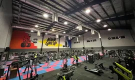باشگاه بدنسازی ملل تهران عکس