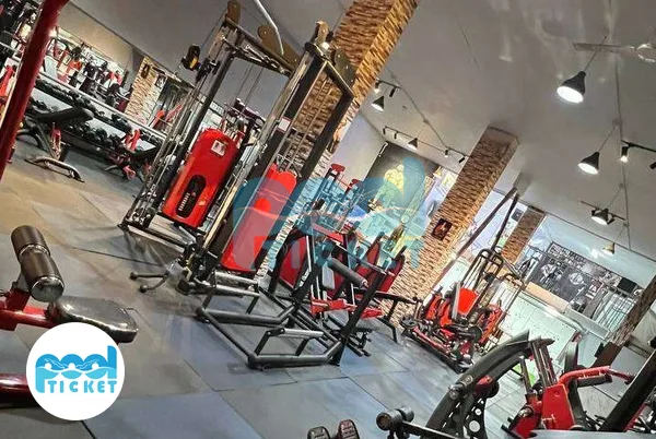 باشگاه بدنسازی قهرمان مشهد تصاویر