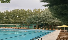 استخر روباز زمزم حکیمیه در شرق تهران