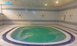 تصویر جکوزی استخر سی‌متری جی تهران 