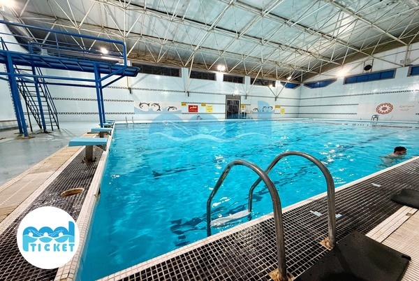 تصویر استخر سرپوشیده شاد زیست شیراز