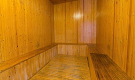 استخر هتل دادیزد