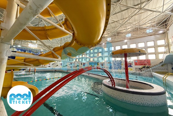 تصویر چتر آبی استخر و پارک آبی کوثر شیراز