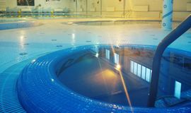 جکوزی استخر مروارید کرمان