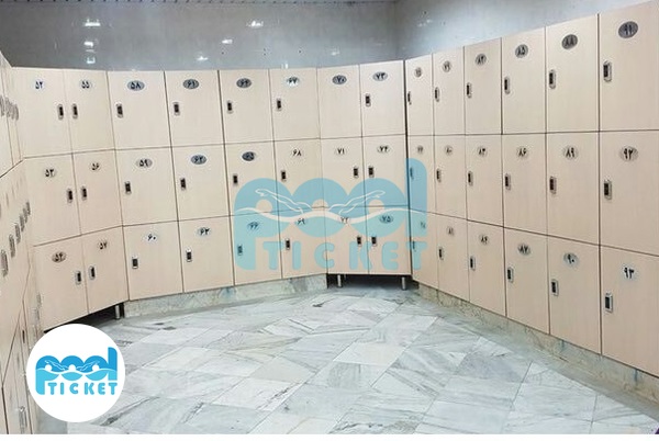 عکس‌های فضای رختکن و کمد استخر آبشار شهر قدس تهران