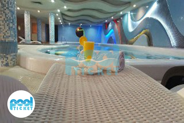 تصویر استخر هتل هما تهران