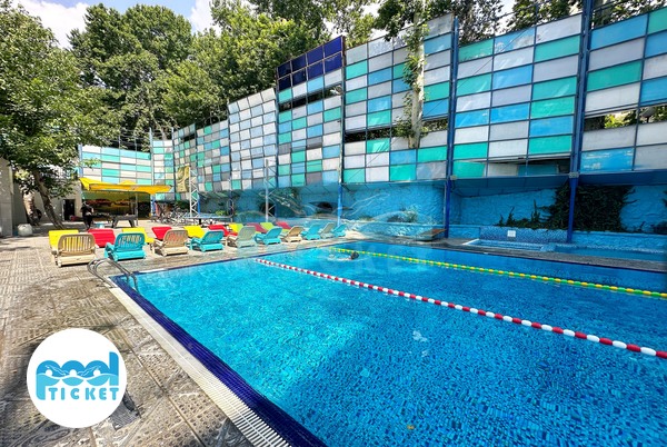 عکس‌های محوطه استخر چهارفصل و روباز سرو جماران تهران