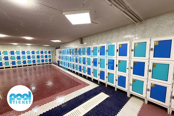 رختکن و کمدهای استخر مهرگان اصفهان تصاویر