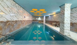 تصویر استخر سرپوشیده هتل عالی قاپو اصفهان 