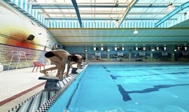 تصویر سکوی پرش استخر فرات میدان امامت تهران