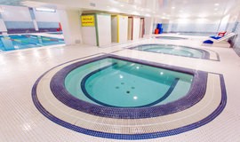 جکوزی استخر بانوان یاس مشهد (کارگران) عکس