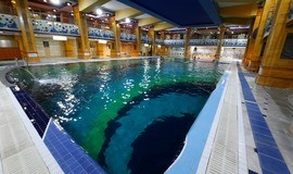 عکس استخر سرپوشیده صدرا تبریز