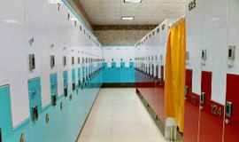  سالن رختکن مجتمع آبدرمانی نگین دو دو مشگین شهر- سامانه رزرو بلیت اینترنتی استخر و پارک آبی