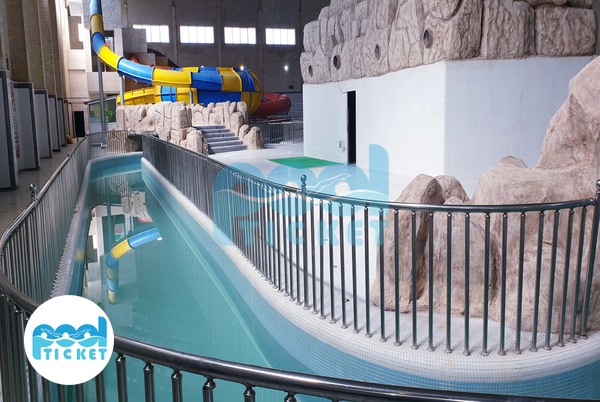 تصویر رودخانه خروشان پارک آبی گوت که مال سمنان