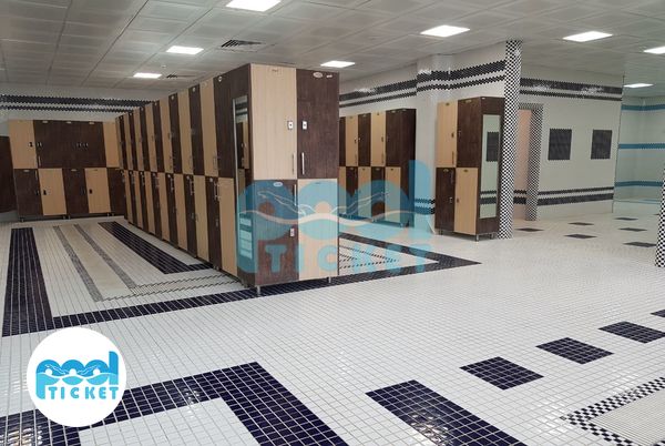 رختکن استخر شهدای گلشهر کرج تصویر