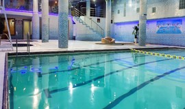 تصویر استخر فردوس قم