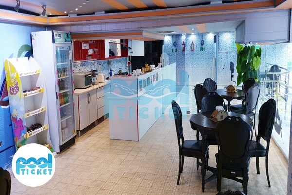 تصویر کافی شاپ استخر فردوس قم