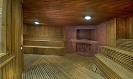 عکس سونا خشک استخر دلفین سفید تبریز