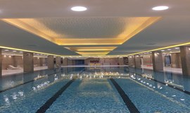 محوطه استخر کوروش فردیس کرج تصاویر