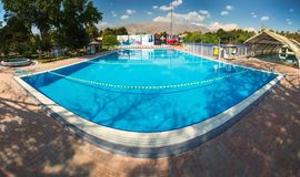 استخر چهارفصل (روباز) باشگاه انقلاب تهران- استخر کارت