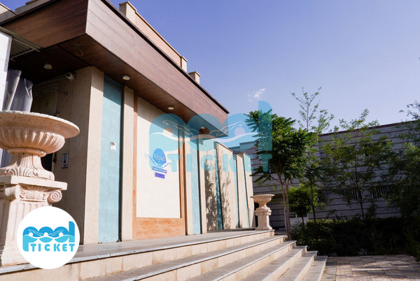 تصویر محوطه و ورودی استخر روباز و سرپوشیده پدیده کرج (انقلاب) 