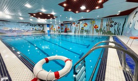 عکس  استخر سرپوشیده موج طلایی تهرانپارس