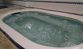 جکوزی استخر و سونا هدف نو تهران