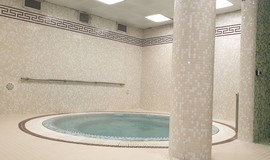 تصویر جکوزی استخر هتل مارلیک تهران