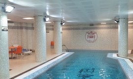 تصویر استخر هتل مارلیک تهران