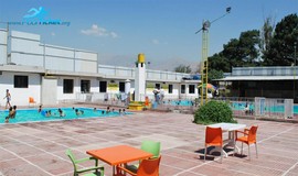 تصویر استخر تهران جوان