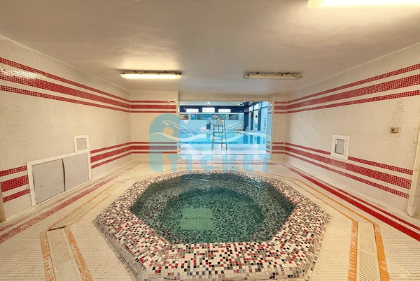 جکوزی استخر نور اصفهان