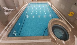 استخر هتل بزرگ امیران نیشابور_ استخر کارت