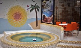 جکوزی استخر هتل دیپلمات مشهد - تخفیفات استخر در پول تکیت