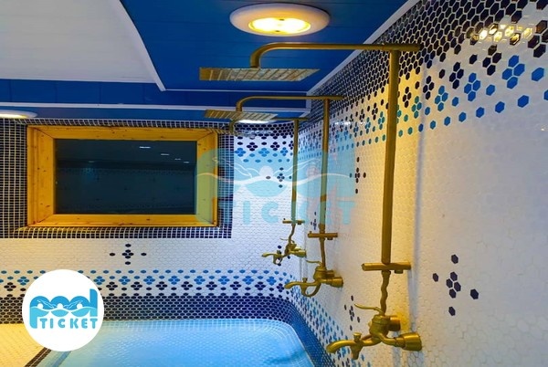 عکس دوش‌های استخر اطلس ازگل تهران