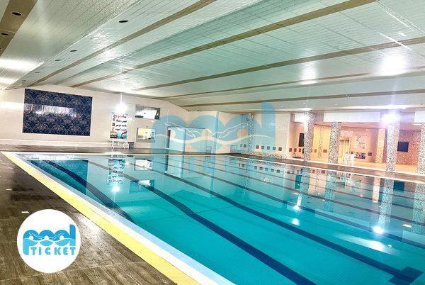 محیط استخر ایرانیان قزوین