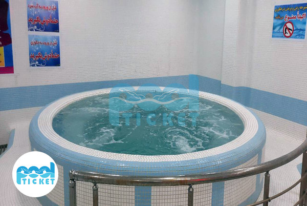 عکس‌های جکوزی استخر کارگران میانه