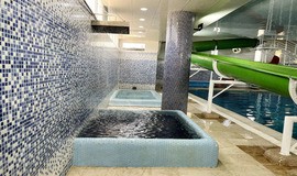 عکس جکوزی استخر شجاعی تهران