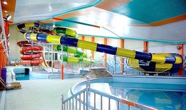 تصاویر محوطه پارک آبی موج های آبی باران یزد