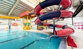 تصویر سرسره استخر دوقلوی آدم و حوا تهران