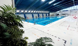 عکس محوطه استخر دانشگاه شریف تهران