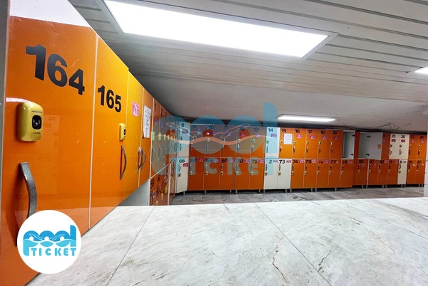 رختکن استخر سلمان فارسی تهران عکس