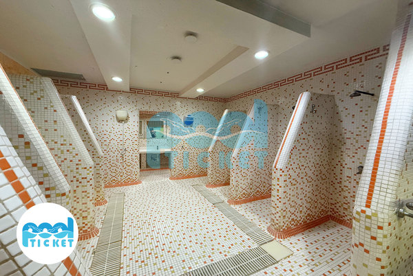 عکس‌های فضای دوش استخر ستاره اصفهان