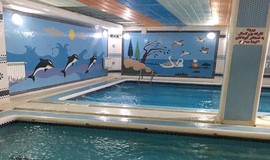 عکس‌های استخر آبی بهار خزانه بخارایی تهران