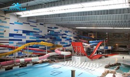 عکس فضای داخلی سرزمین موج های خروشان مشهد