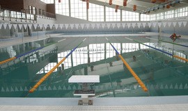 استخر دانشگاه علم و صنعت تهران