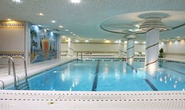 استخر نادر تهران با بلیت تخفیف دار