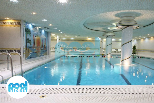 تصویر محیط استخر نادر تهران